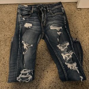 Ripped high rise jeggings